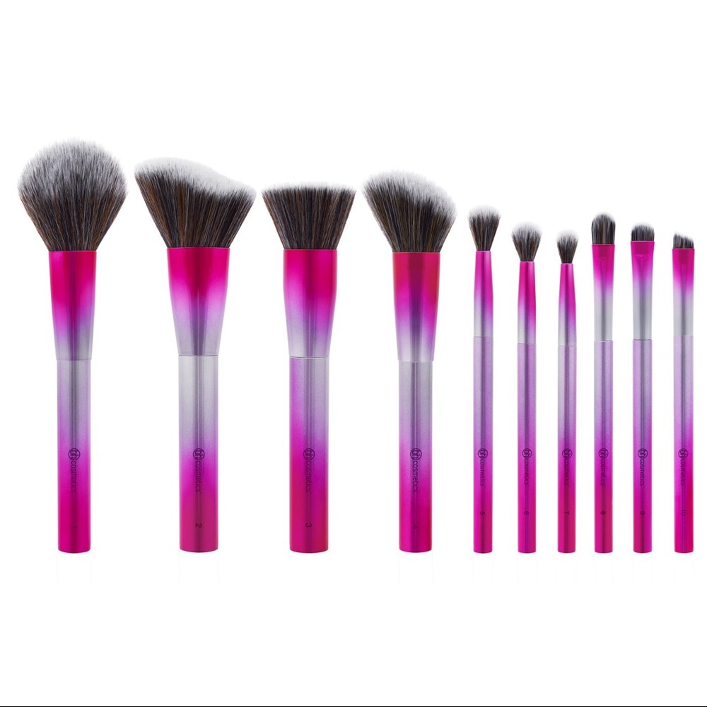 Makeup brushes - Picture 3 of 3